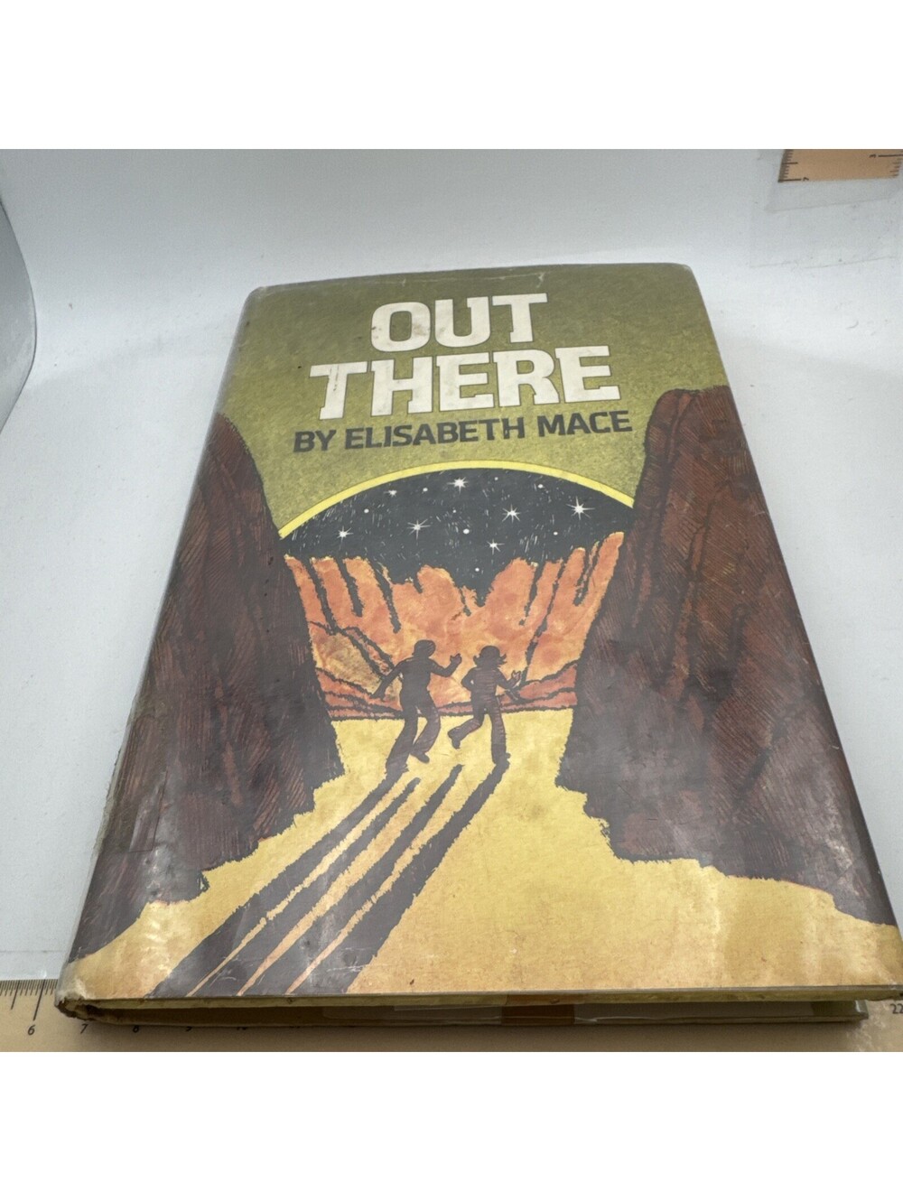 Out There By Elisabeth Mace 1975 Greenwillow HC/DJ 1st American Edition
